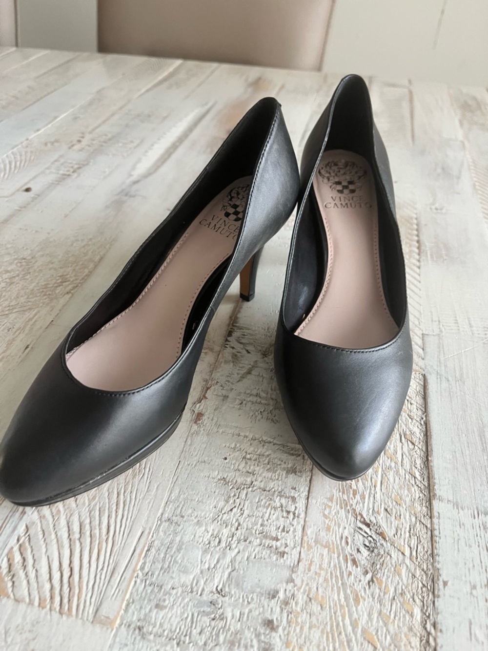 Vince Camuto Classic Black Leather Pointed Pumps